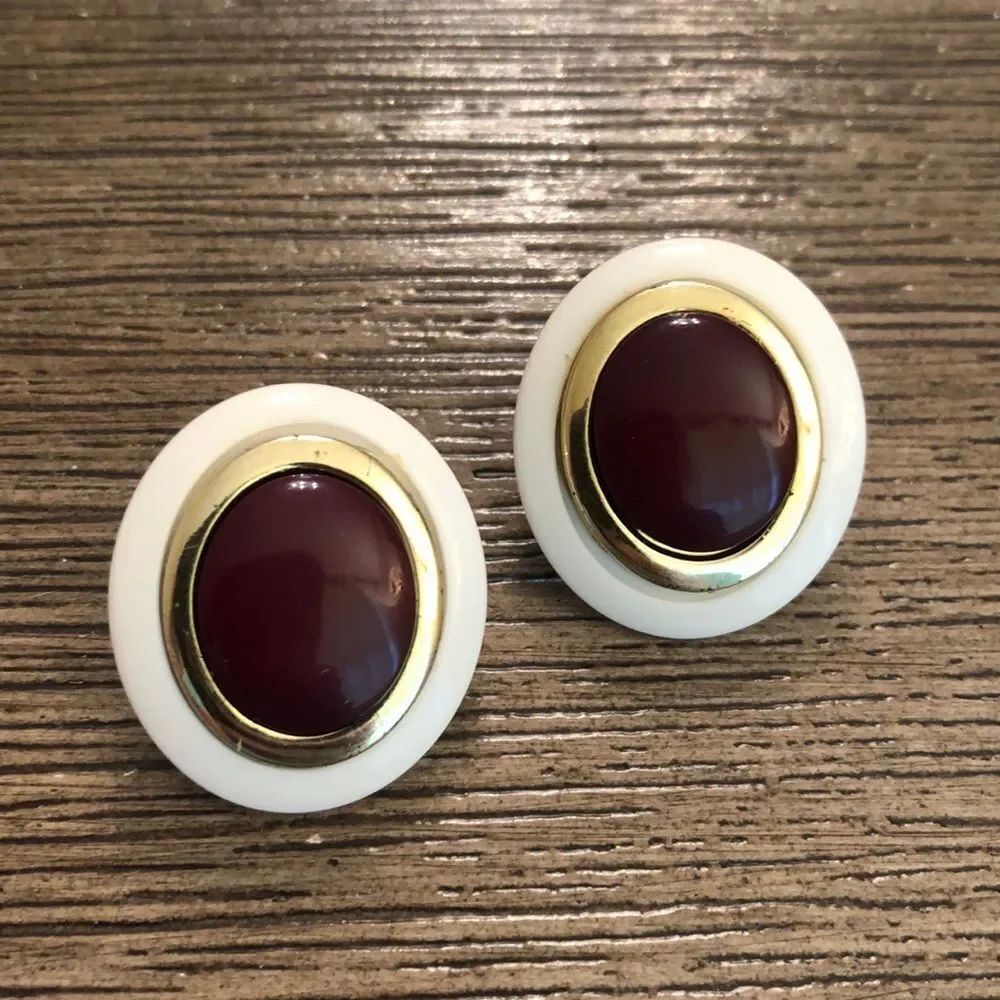 Vintage Oval Button Earrings White Brown Gold